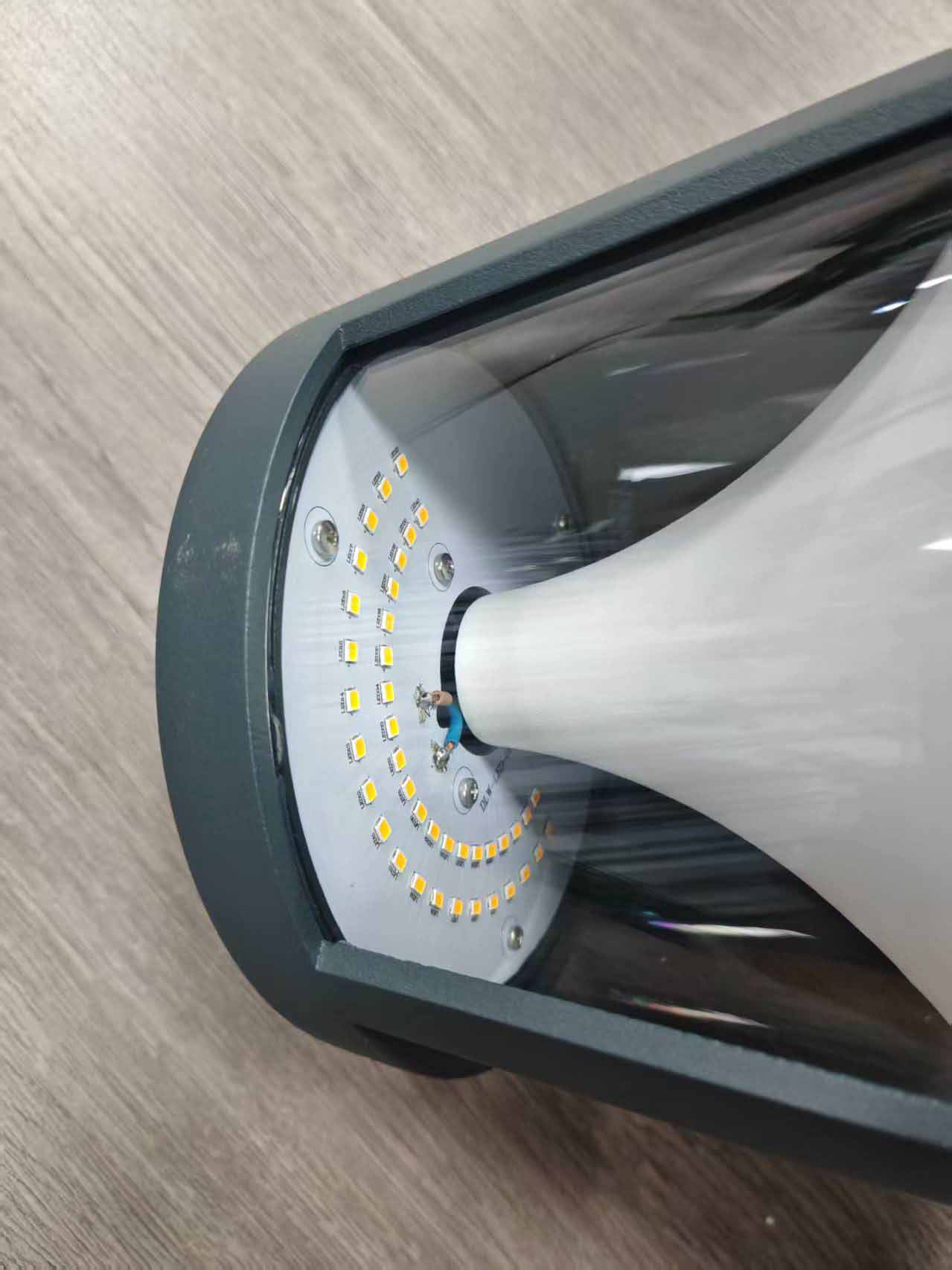 DLW-LED-056B 4
